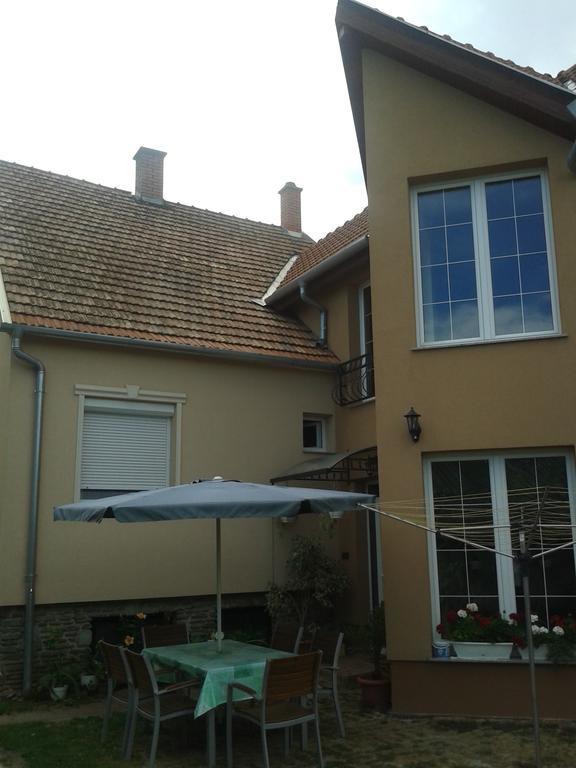 Marika Haus Hotel Bük Exterior foto